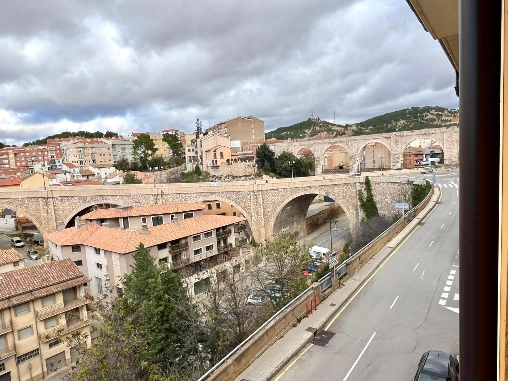 Апартаменты Puente De La Reina De Теруэль Экстерьер фото